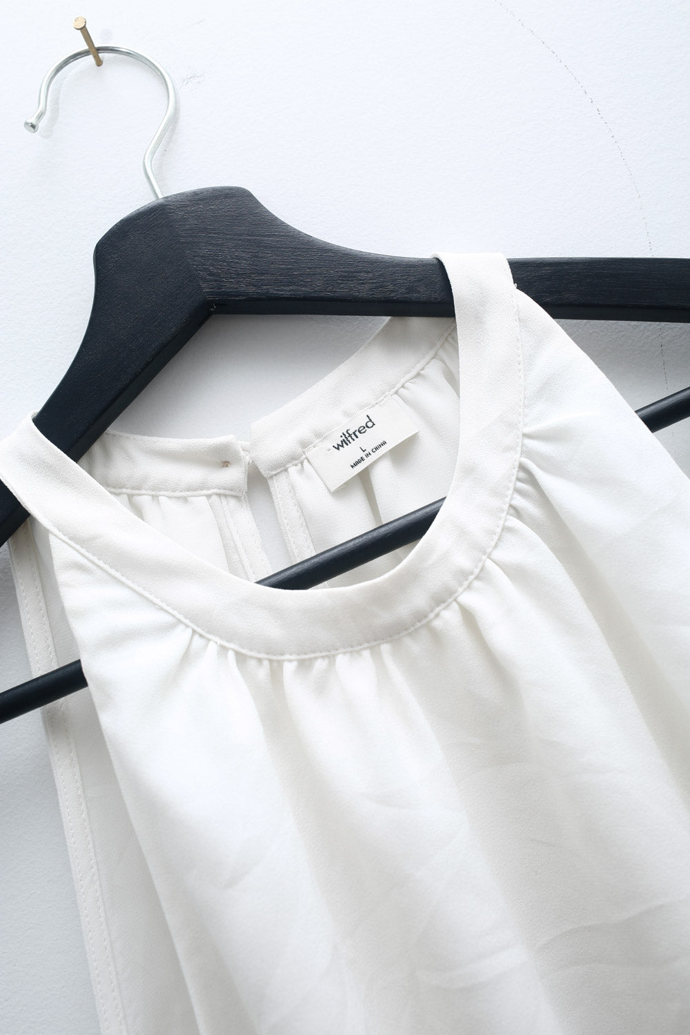 Wilfred White Tie-Back Sleeveless Top – Size L