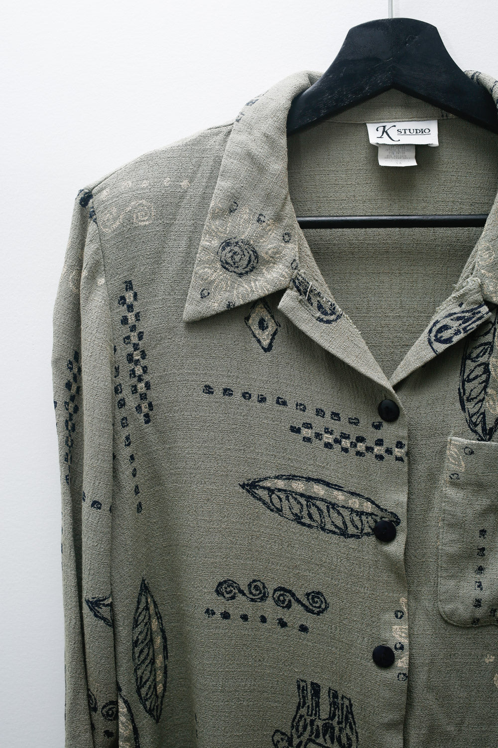Vintage Green Abstract Print Button-Up Shirt