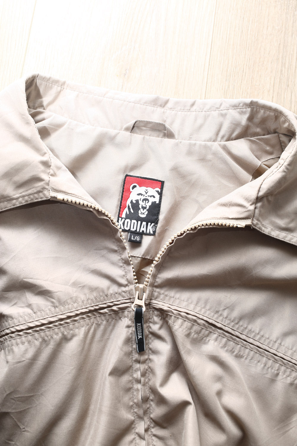 Kodiak Beige Zip-Up Jacket – Lightweight Vintage Windbreaker Style