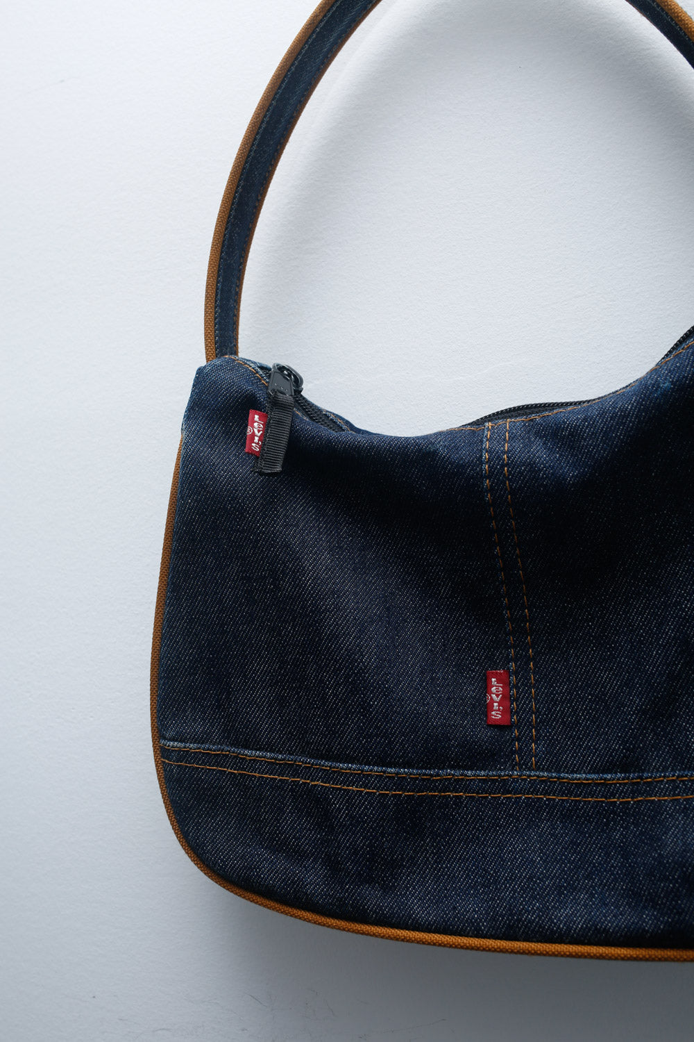 Vintage Levi’s Denim Shoulder Bag – Dark Wash with Contrast Trim