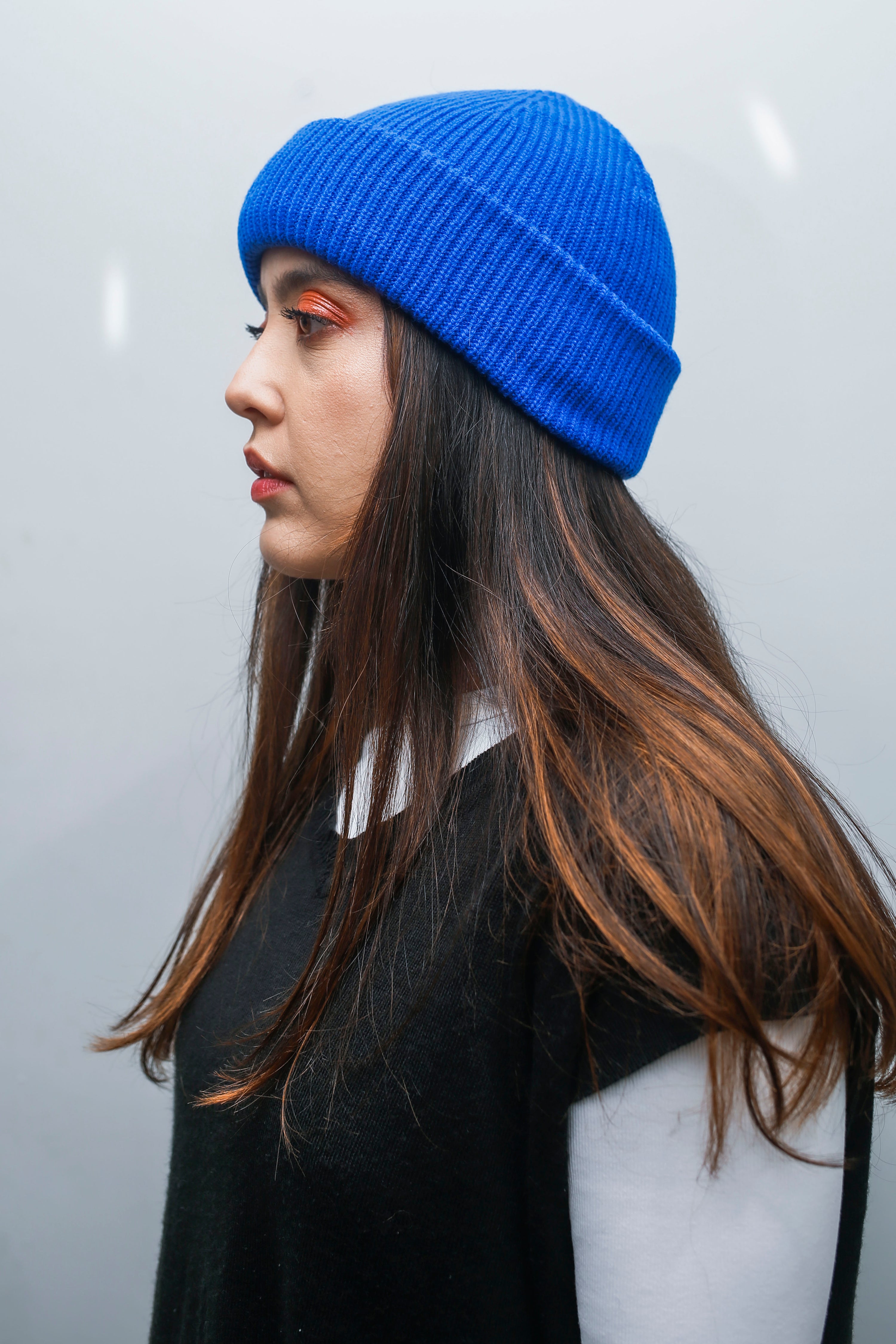 Vibrant Royal Blue Knit Beanie—Cozy & Stylish