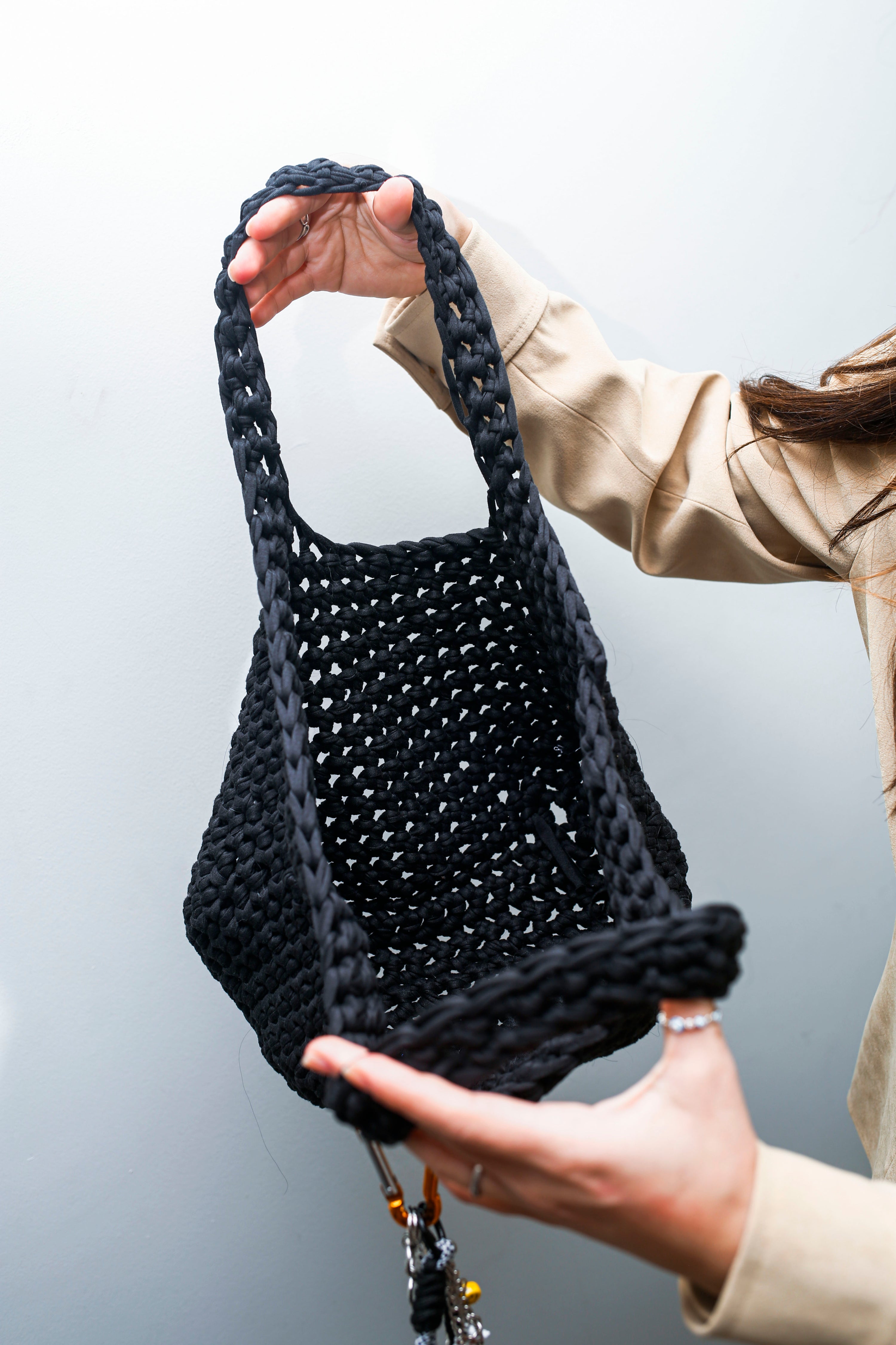 nextuser Handmade Crochet Collection—Black Chunky Crochet Tote Bag