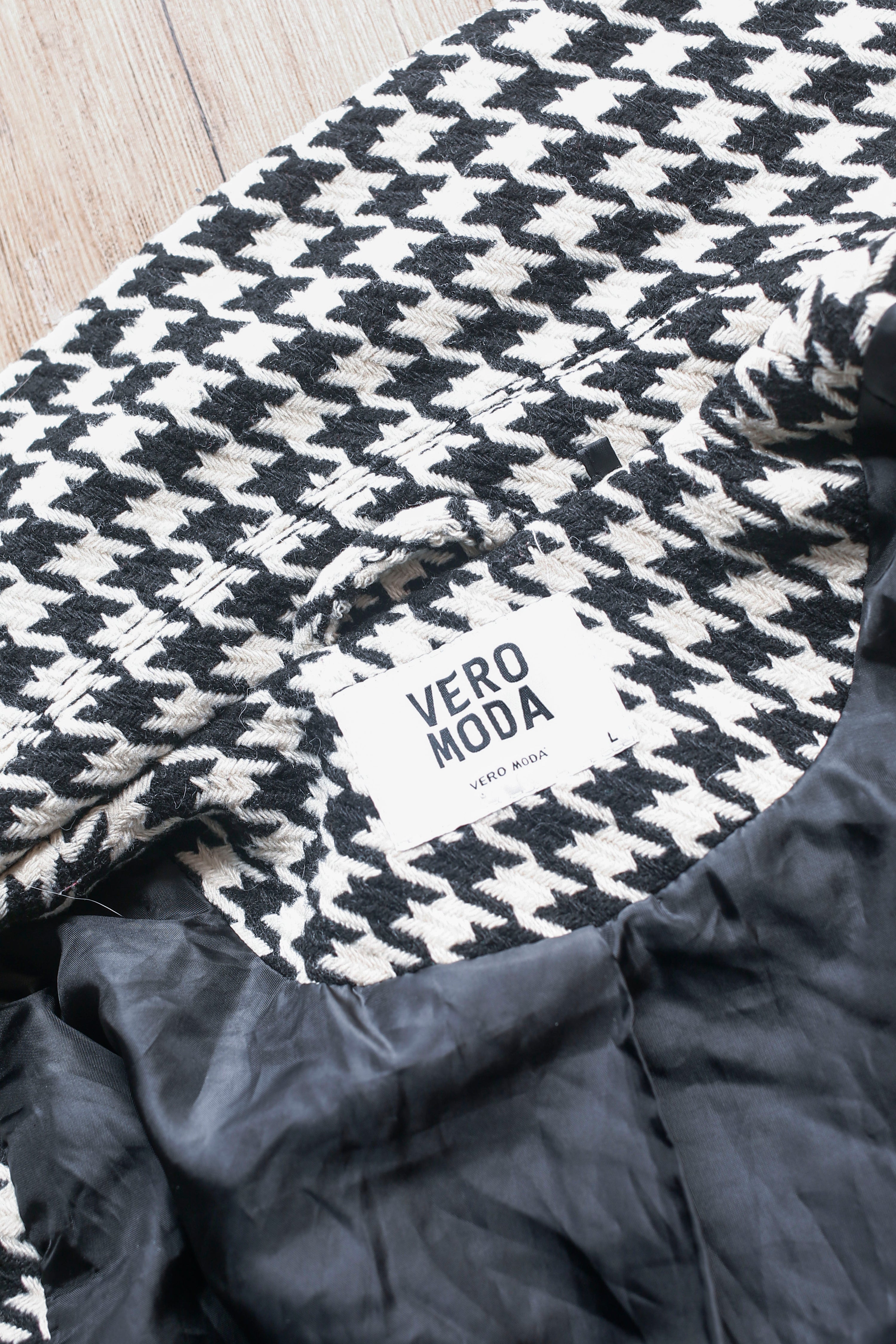 Houndstooth Jacket—Classic Black & White